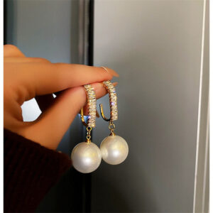 Shiny Oversize Whie Pearl Drop Earrings