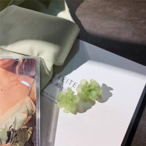 Acrylic Flower Petal Earring(Green)